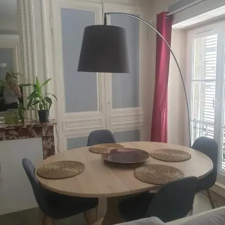 Appartement Ideal En Centre Ville Pont-Audemer Exterior foto